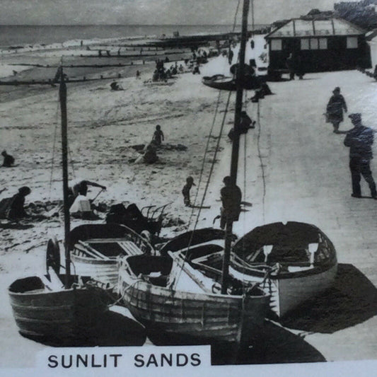 Vintage Photo Cigarette Card 1939 1930s Frinton ‘Sunlit Sands’ Senior Service