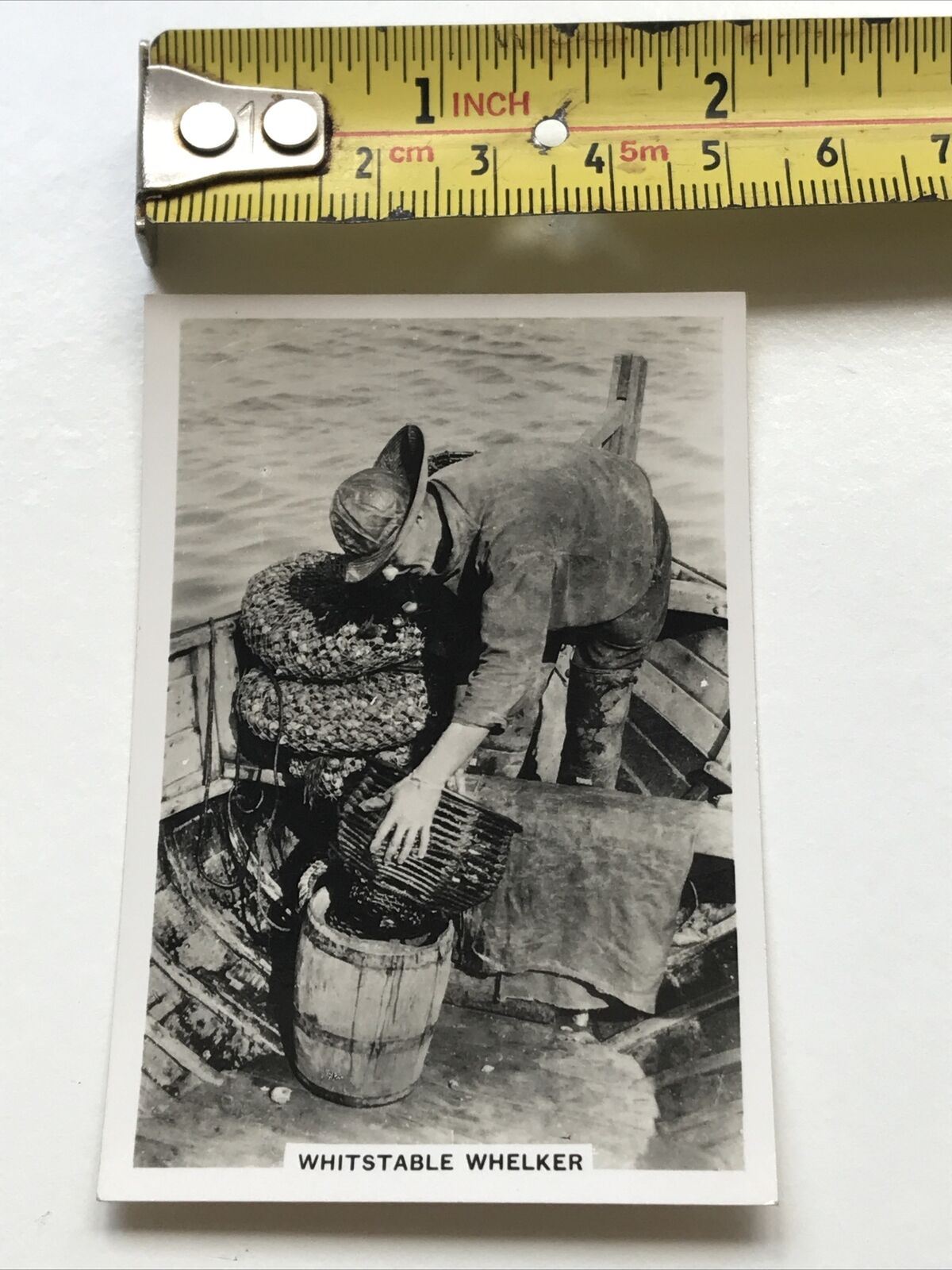 Vintage Photo Cigarette Card 1939 1930s Whitstable Whelker Senior Service No18