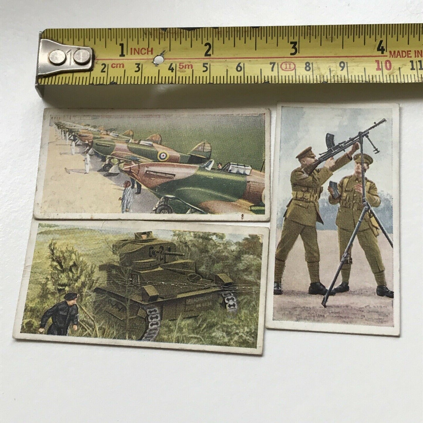 3 x Carreras Cigarette Cards BRITAIN’S DEFENCES #34 27 49 TANK CORPS BREN LIGHT