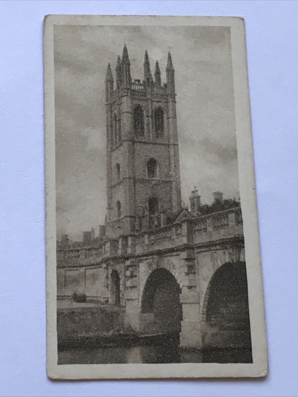 MAGDALEN COLLEGE SUNRIPE PUBLIC SCHOOLS & COLLEGES 1923 Card No 49 1920s Vintage