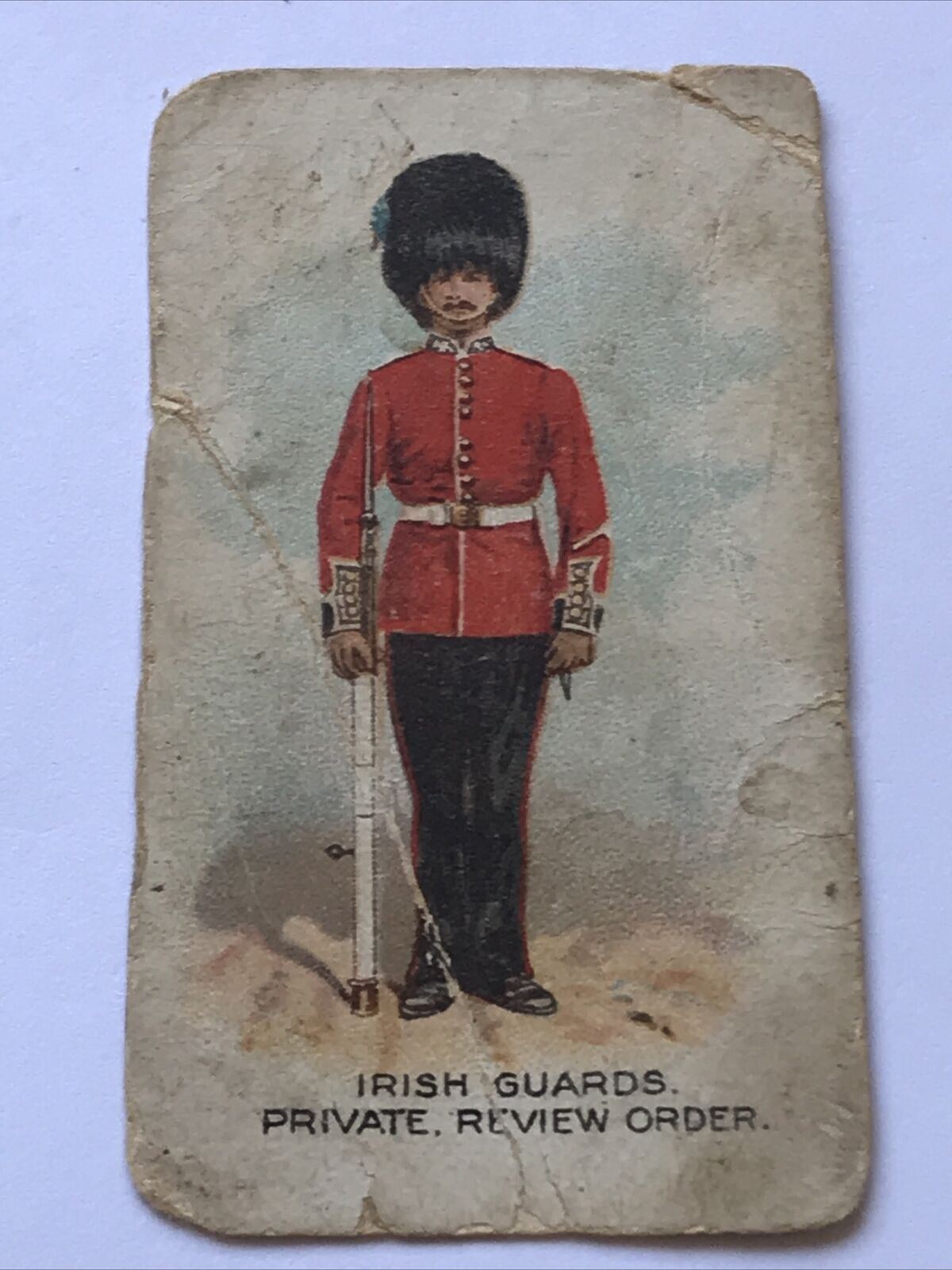 IRISH GUARD PRIVATE REVIEW TYPES Of THE BRITISH ARMY VICE REGAL CIGARETTE CARD