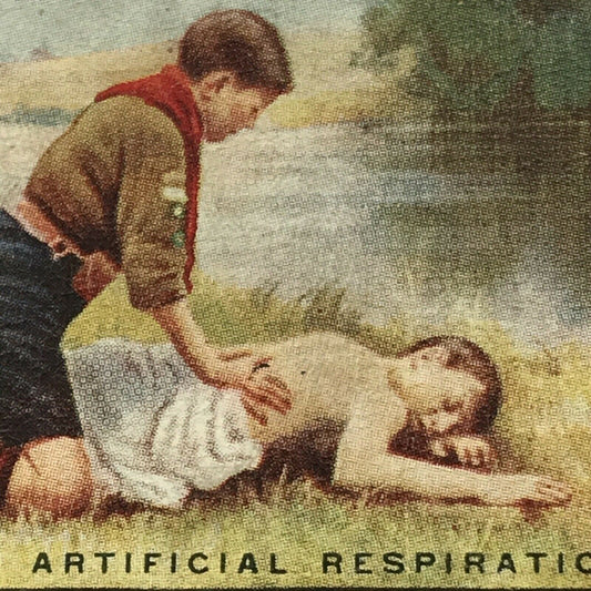 Artificial Respiration OGDENS CIGARETTE Card #44 BOY SCOUTS SERIES 1 1911 Antiqu