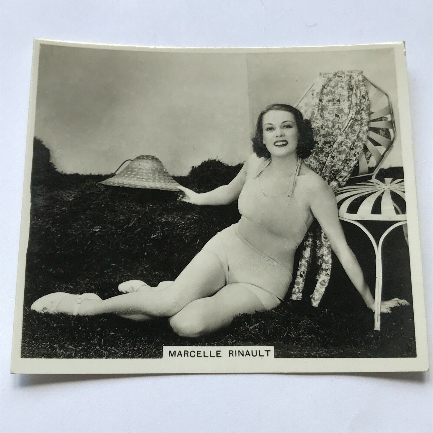 MARCELLE RINAULT PHOTOCARD Kings Cigarettes Ardath General Interest French Model