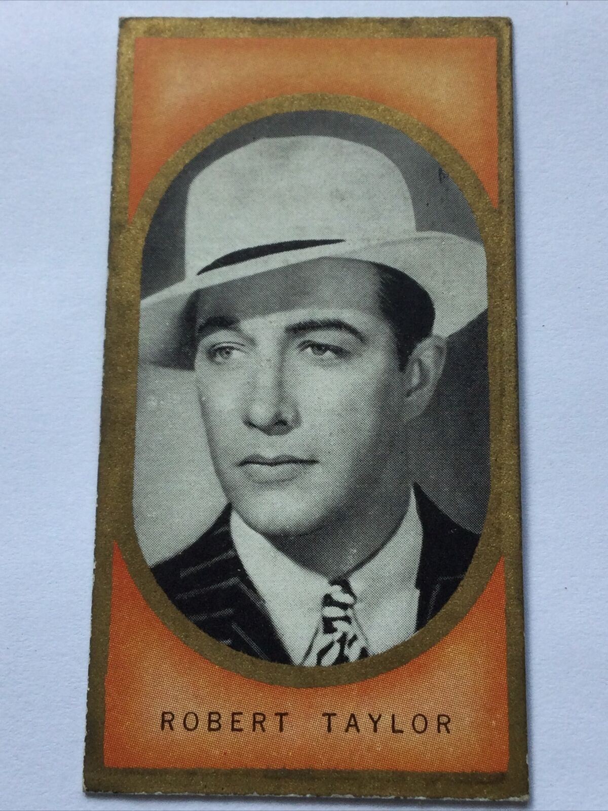 ROBERT TAYLOR Film Favourites Carreras Cigarette Card #6 Great Picture