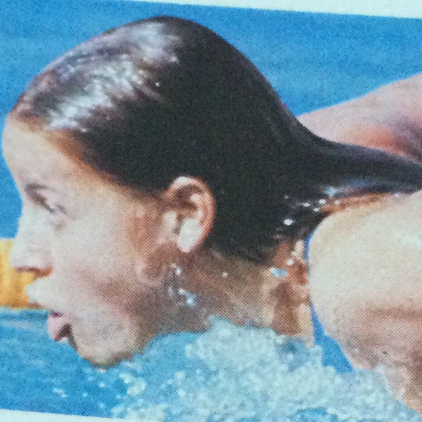 OLYMPICS KORNELIA ENDER Brooke Bond Tea Card Olympic Greats #30 SWIMMING