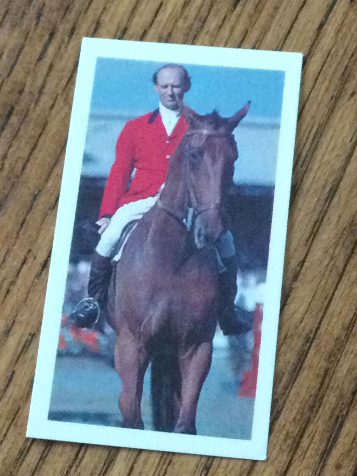 OLYMPICS HARRY LLEWELLYN Brooke Bond Tea Card Olympic Greats #33 Equestrian