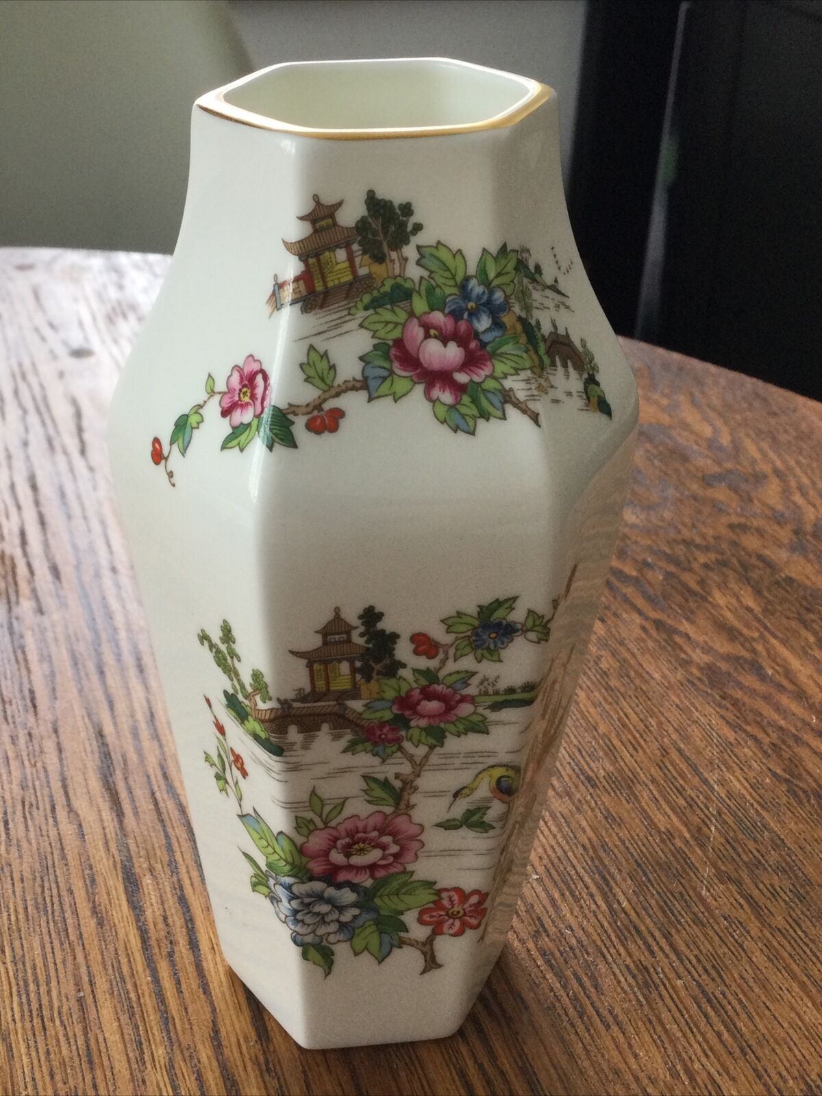 Crown Staffordshire PAGODA Small Vase Fine Bone China England Hexagon Shape Rare