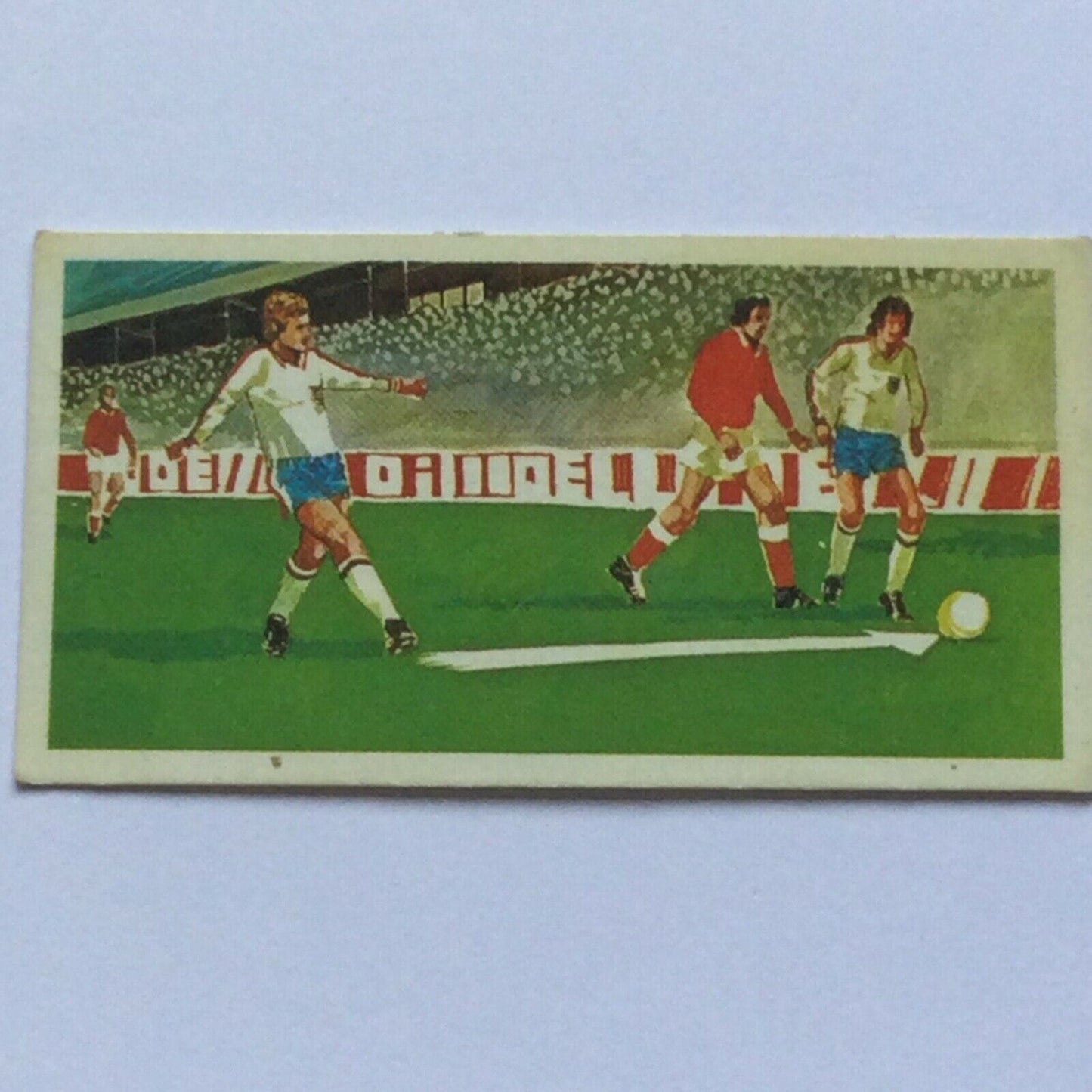 40 WAYS TO PLAY BETTER SOCCER Brooke Bond Tea Cards - Sold individually