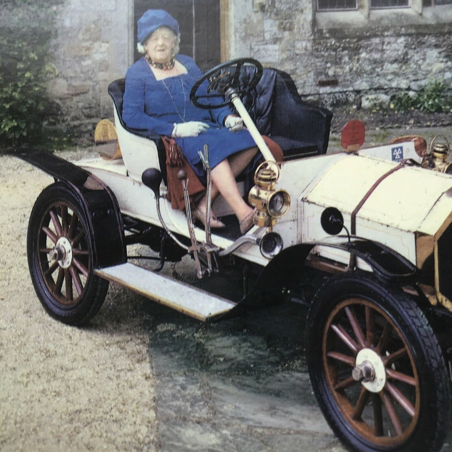 Vintage Car Postcard 1909 8hp HUMBER British Lady Montagu Of Beaulieu