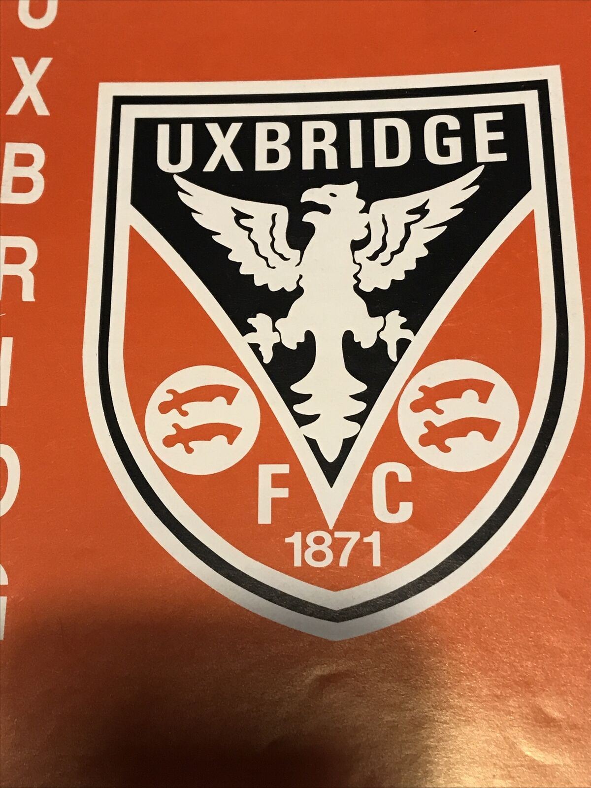 Football Programme Vintage 80s UXBRIDGE V GRAYS ATHLETIC April 1985 JON FLANAGAN