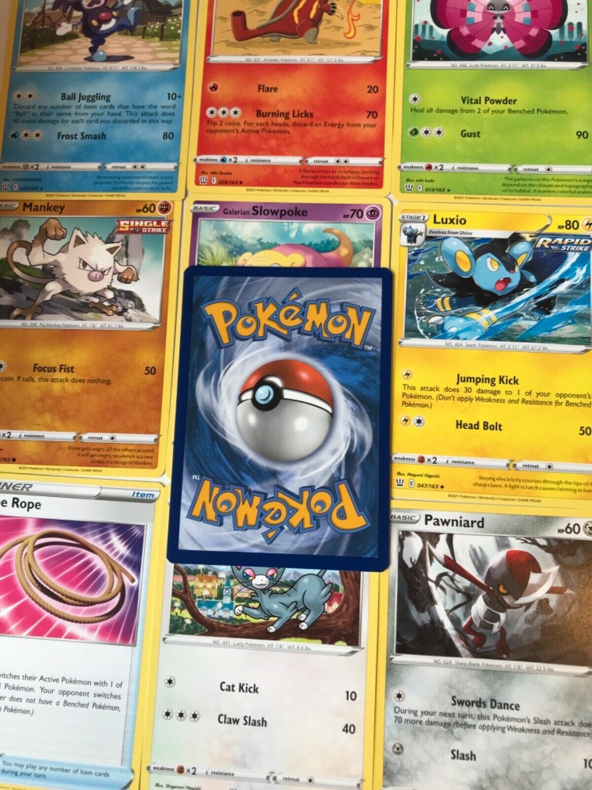 Pokemon Cards 2021 Battle Styles series of 163 - sold individually