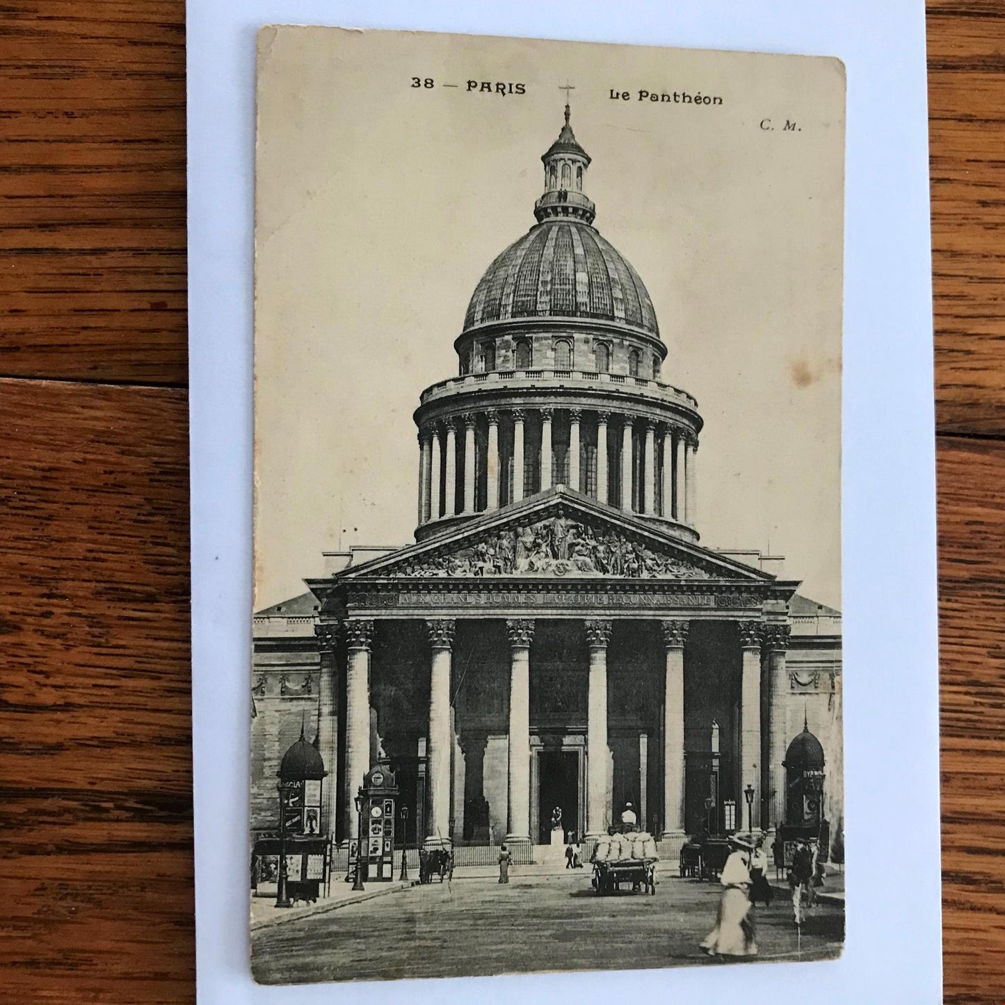 Antique Vintage Postcard 1910 PARIS - of social history interest - Le Pantheon