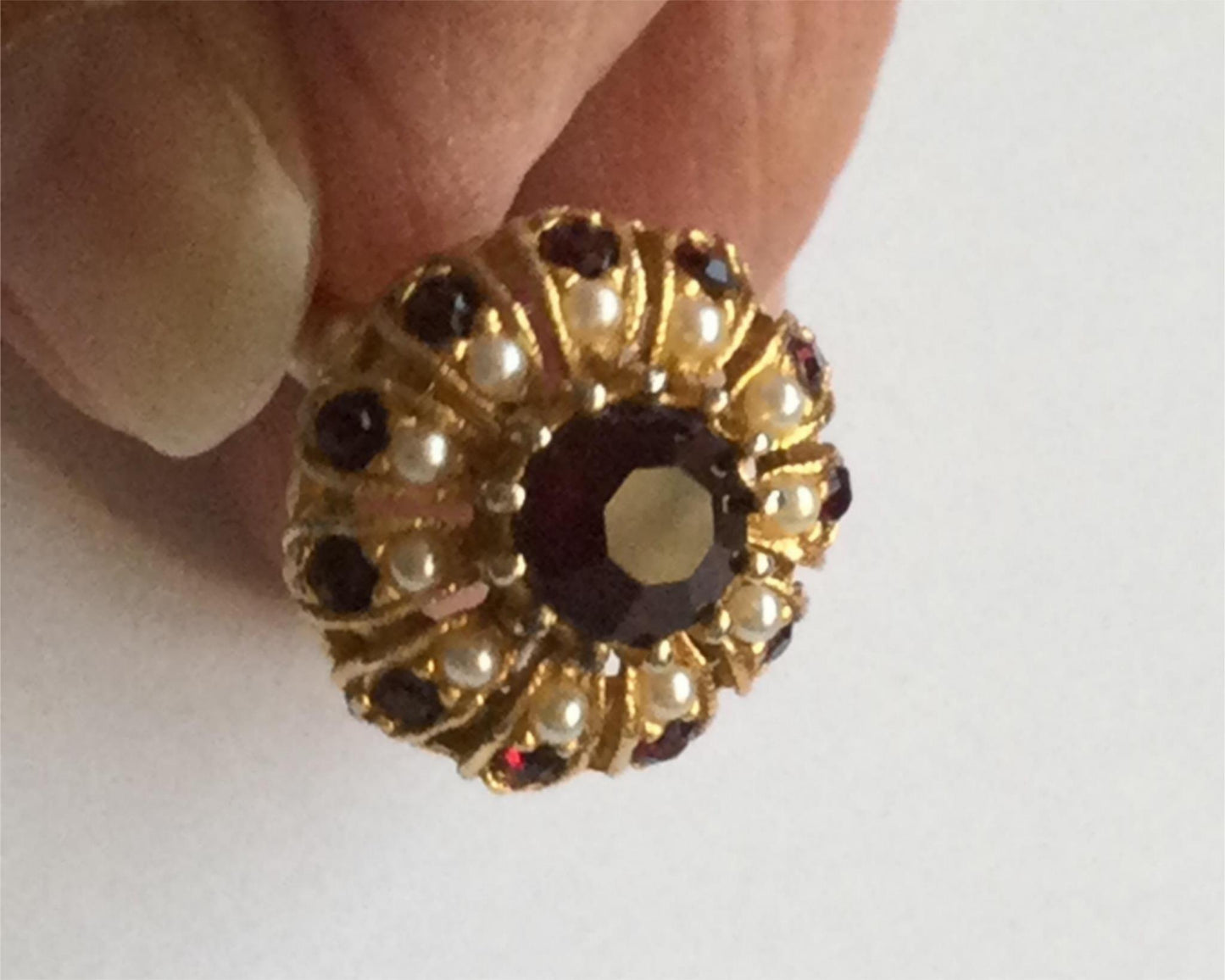 Bold vintage costume ring - gold tone, garnet colour stones and simulated pearls