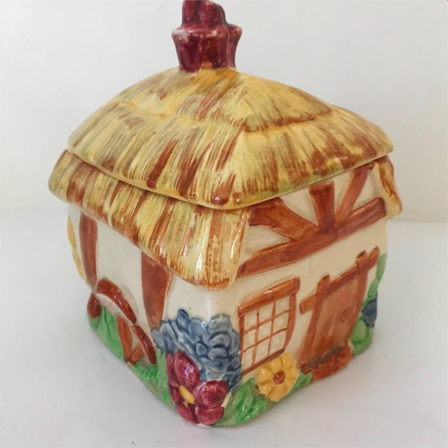 Vintage Cottage Ware Wadeheath Lidded Pot Cheese / Butter Dish. Pretty floral thatched cottage shape.