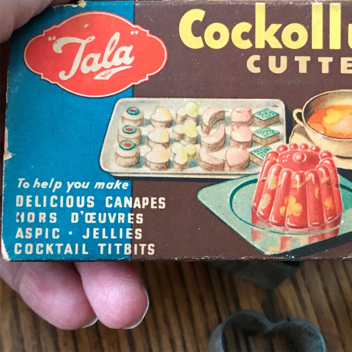 TALA BOXED VINTAGE COCKOLLY MINI CUTTERS PETITS FOURS COCKTAIL BISCUITS CHEESE