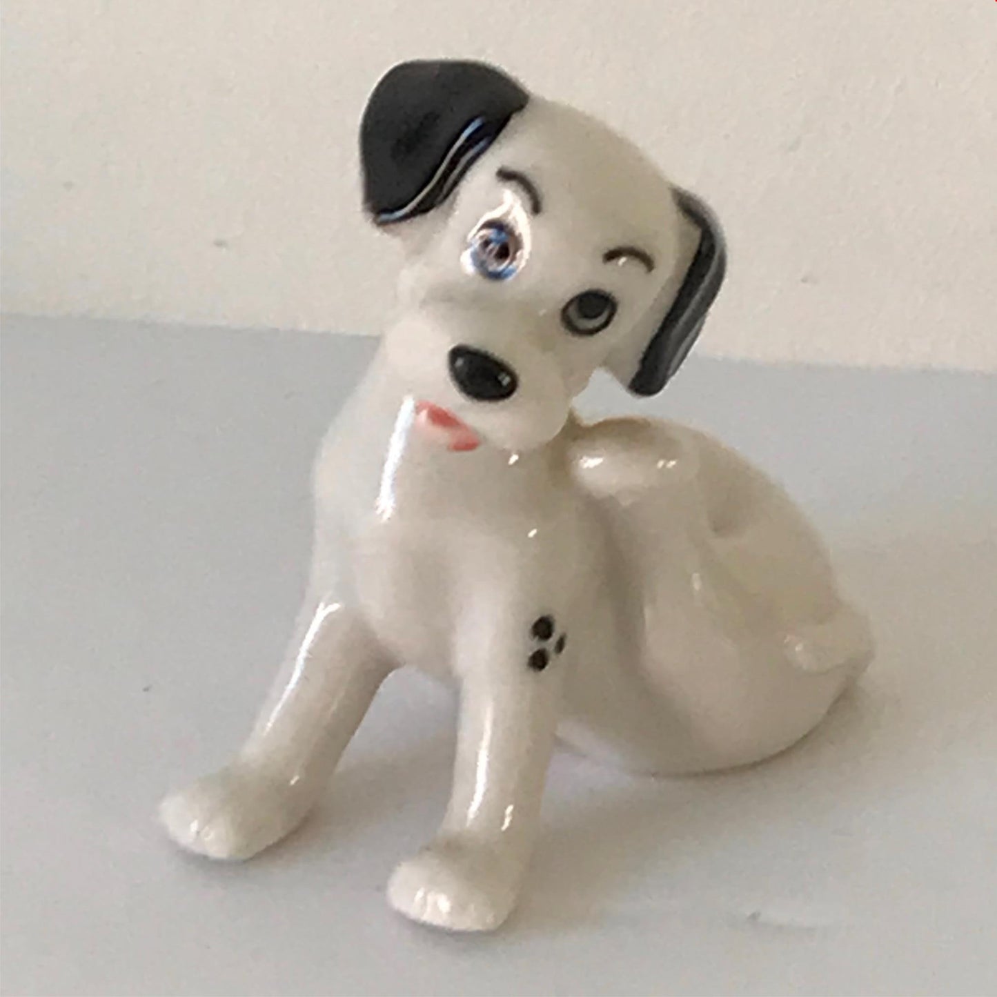 Cute vintage dog ornament - dalmatian scratching - retro sweet puppy