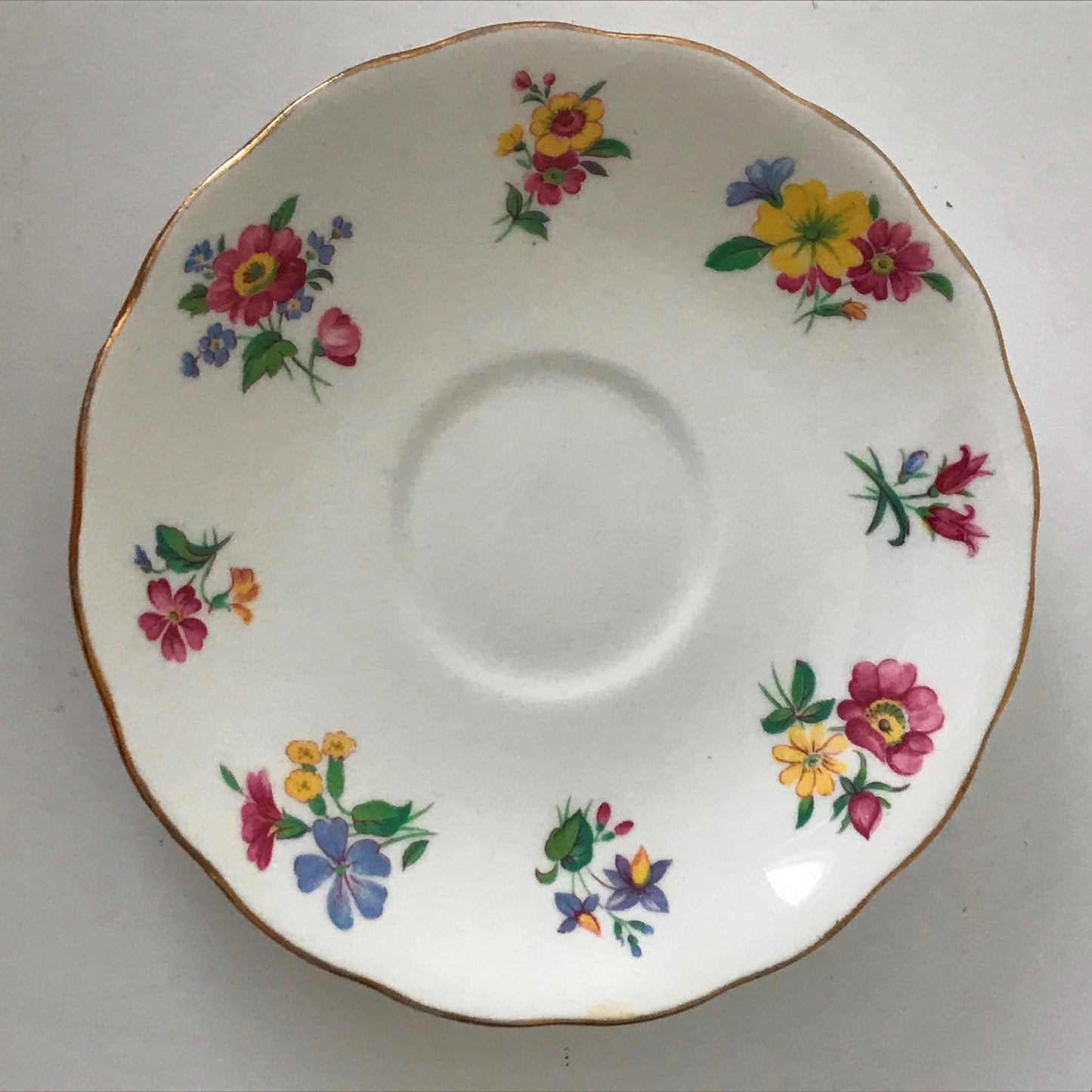 Spare Vintage Vale Bone China Saucer Floral pretty multicoloured flowers