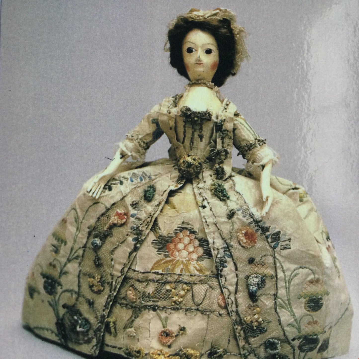 OLD POSTCARD OF CHINA DOLL FROM 1750 ENGLISH SILK ROBE CASTLE MUSEUM YORK