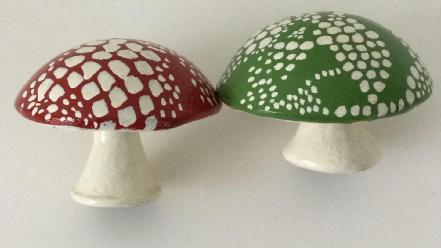 Pair of 2 heavy ornamental toadstools small green red hand painted 8.5 Cm