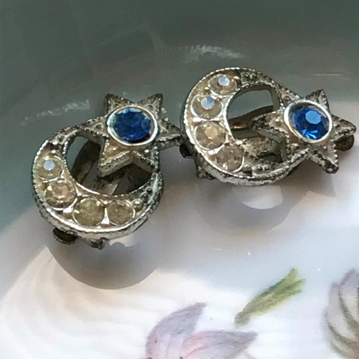 Vintage Star and Crescent Moon clip on stud earrings blue Byzantine style Islam