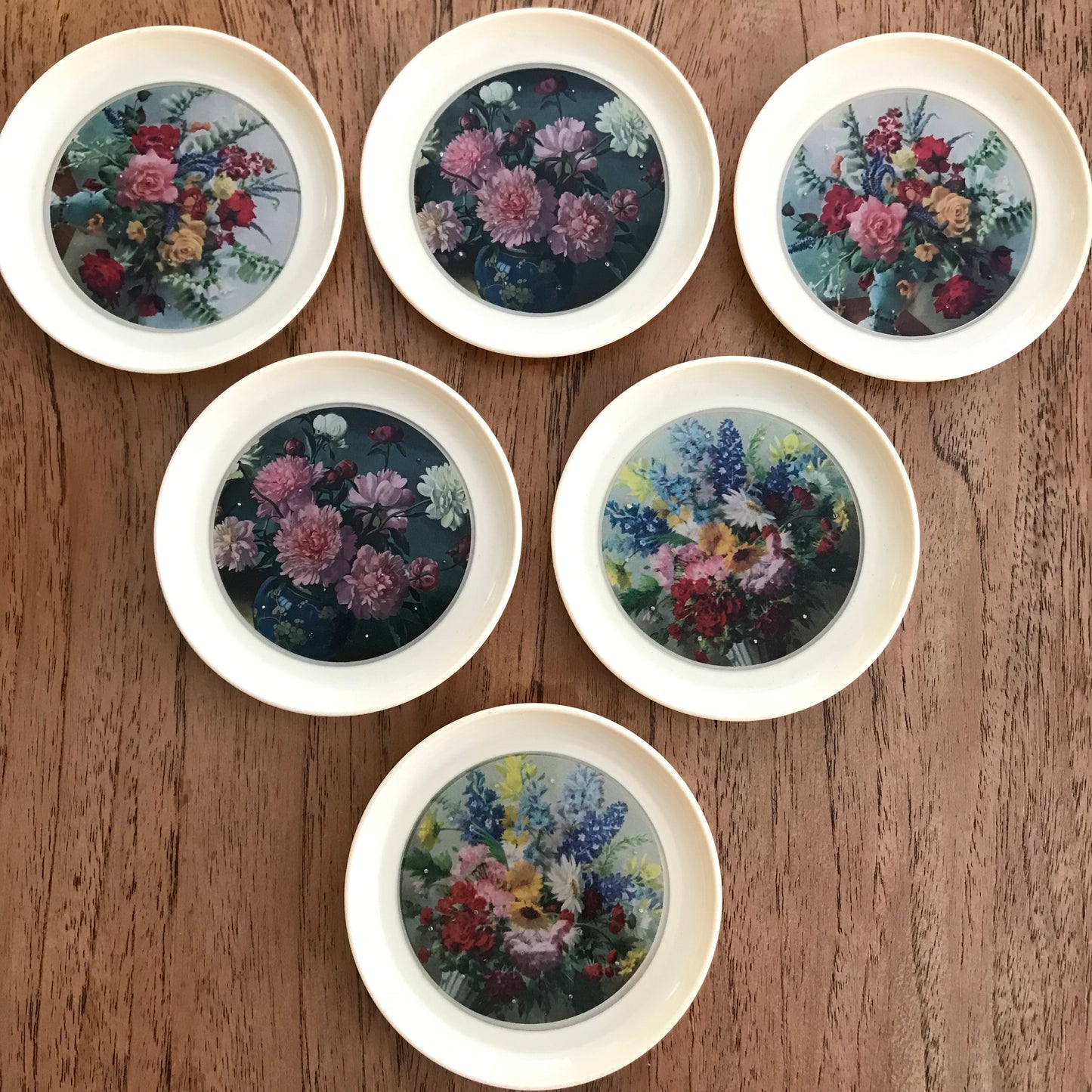 Vintage melamine plastic coasters floral bouquets retro barware host gift